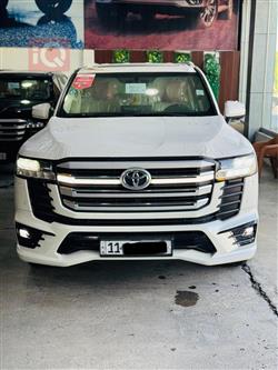 تۆیۆتا لاند کروزەر